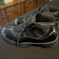 Gamma 11  men size 10