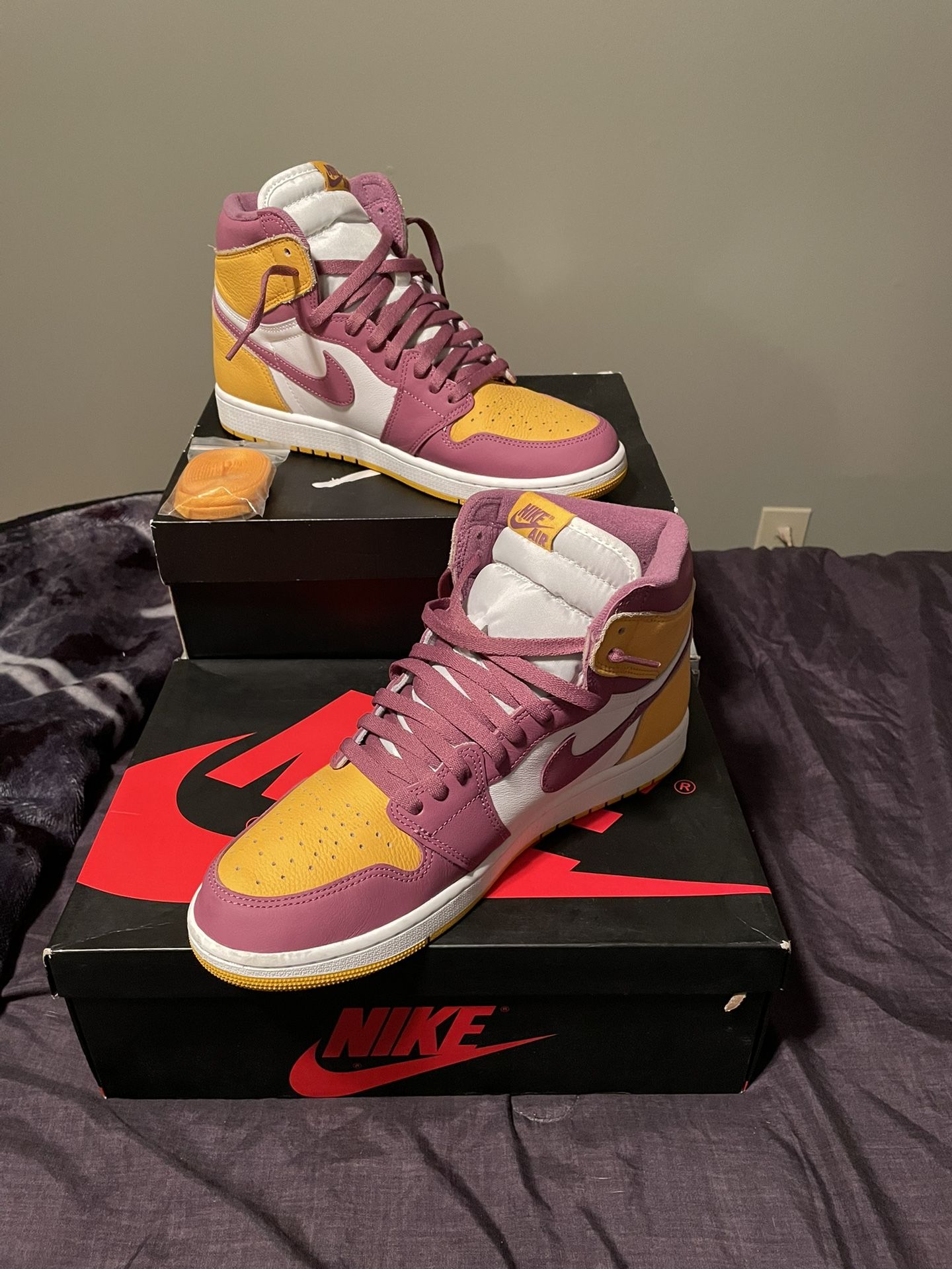 Jordan 1 Retro High OG Brotherhood 