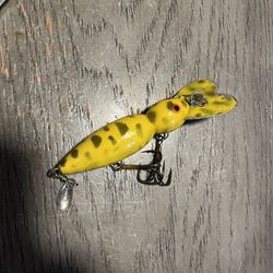 Vintage Salamander Fishing Lure 