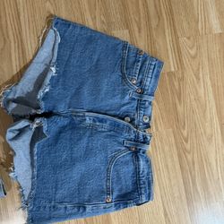 Levi’s Short Size 27 High Wasted 