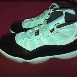 Jordan 11s
