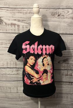 Selena Black and Pink Graphic Tee size small 