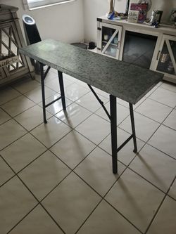 Aluminum accent table
