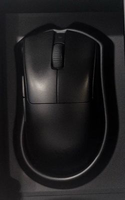 Razer - DeathAdder V3 Pro Lightweight Optical Gaming Mouse