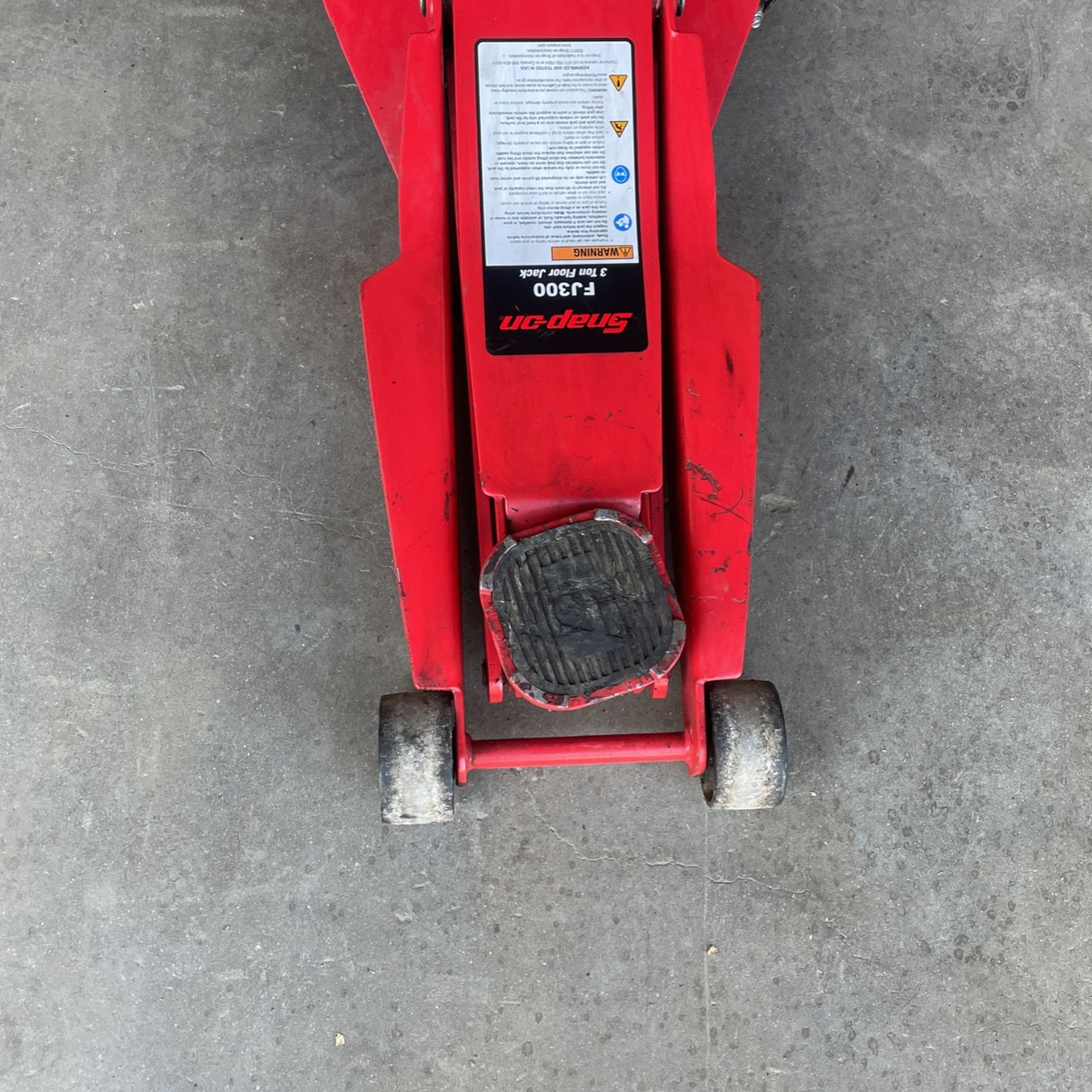 Two Snap On Floor Jacks 1 3ton 1 4 Ton 350 Each Less Than 1 Year Old