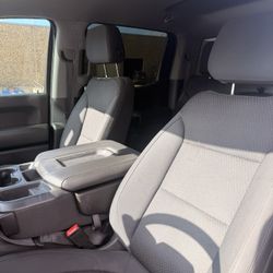 2019–2022 Chevy Silverado 1500 OEM Cloth Seats – Crew Cab