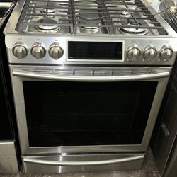 Samsung Gas Stove W/ Convention Oven 