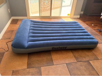 Blow up mattress
