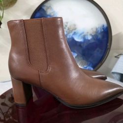 Franco Sarto Demmi Pointed Toe Dress Booties Size 6M
