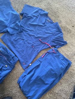 Med Classic Women’s Scrubs