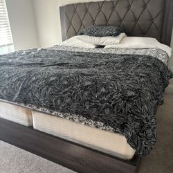 Bedroom set