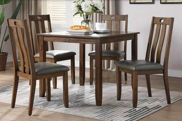 Brand New Brown Dining Room Table Set