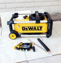 DeWALT Electric Pressure Washer 3000 PSI