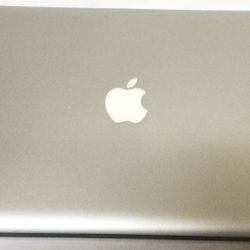 Apple 8gb Ram 1TB SSD 2.9Ghz I7 MacBook Pro Includes Charger As-Is (Weak Battery) (Charger Shows Wear) 