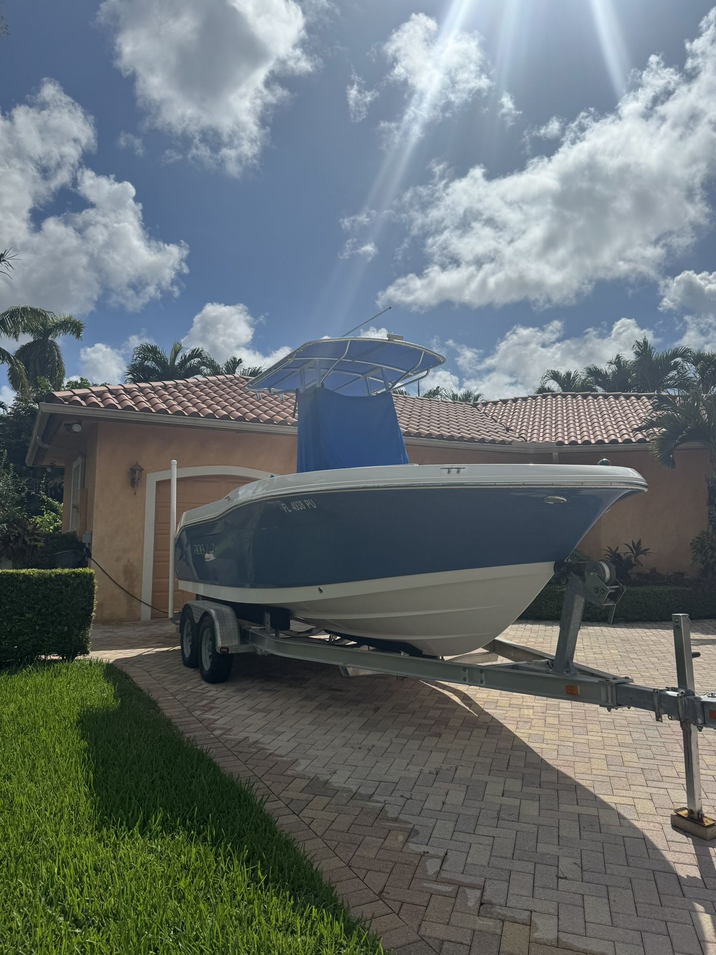 2017 Robalo R200
