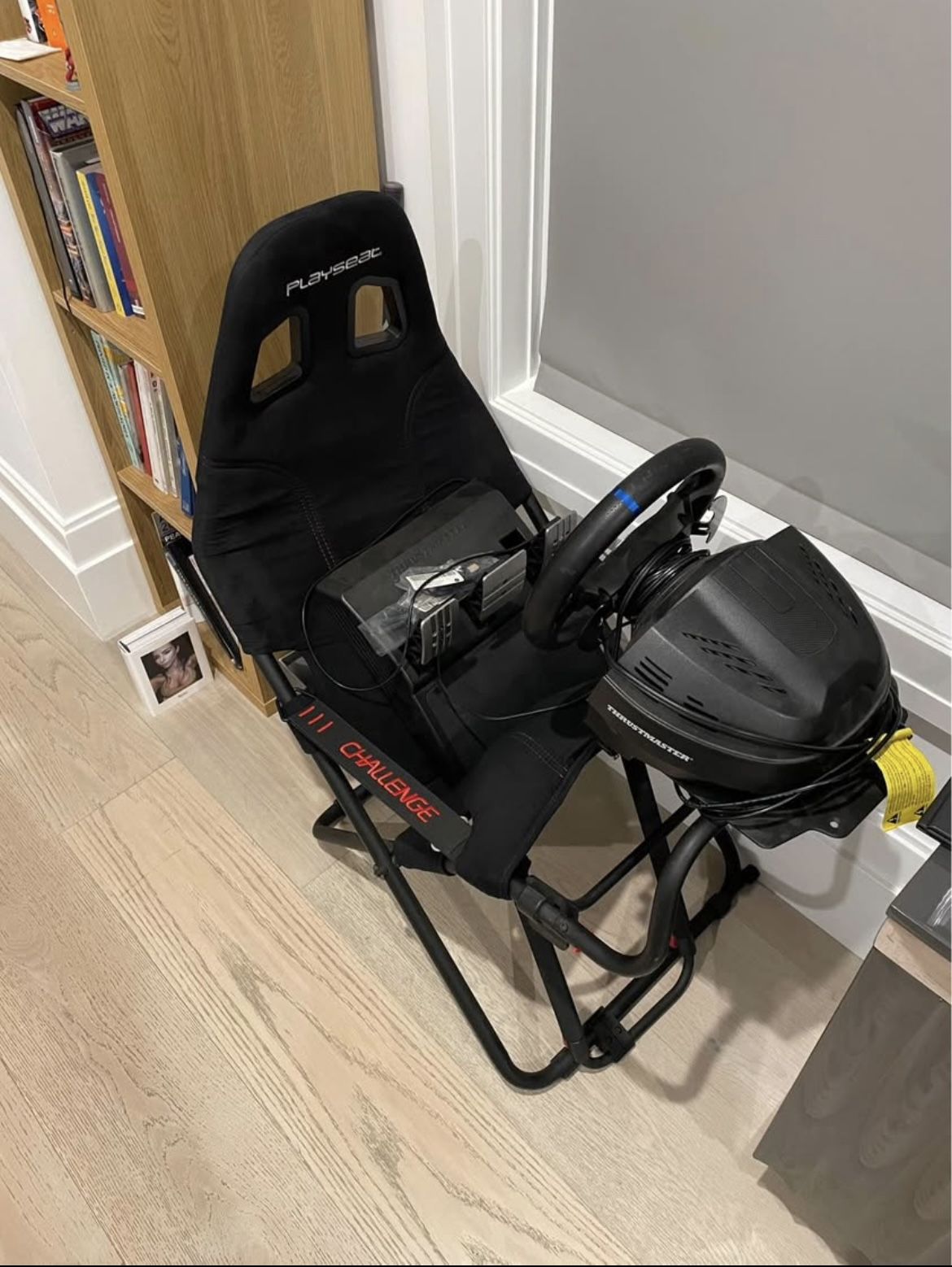 Folding Racing Sim Thrustmaster T300RSw/ Folding Seat