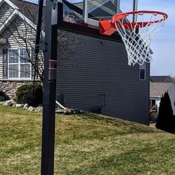 Lifetime 54 inch in ground basketball hoop adjustable basketball court 