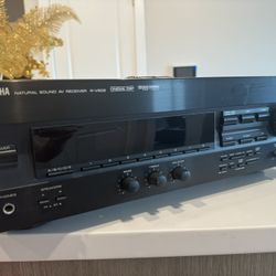 Yamaha R-V502 Natural Sound AV 5.1 Cinema DSP with Dolby Surround NO REMOTE