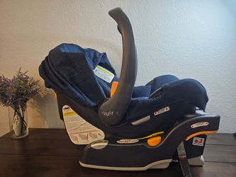 CHICCO BABY CARSEAT