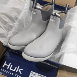 Huk Fishing Boots