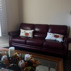 MAKE AN OFFER Lazy Boy Red Leather Coach 