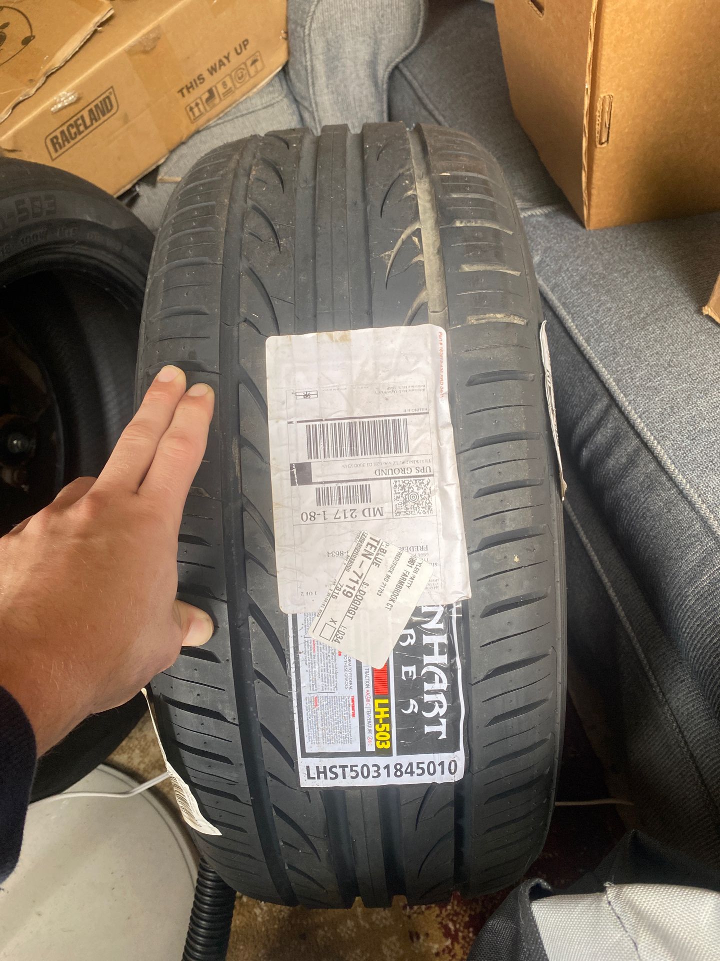 2 BRAND NEW 245/45/zr18 tires