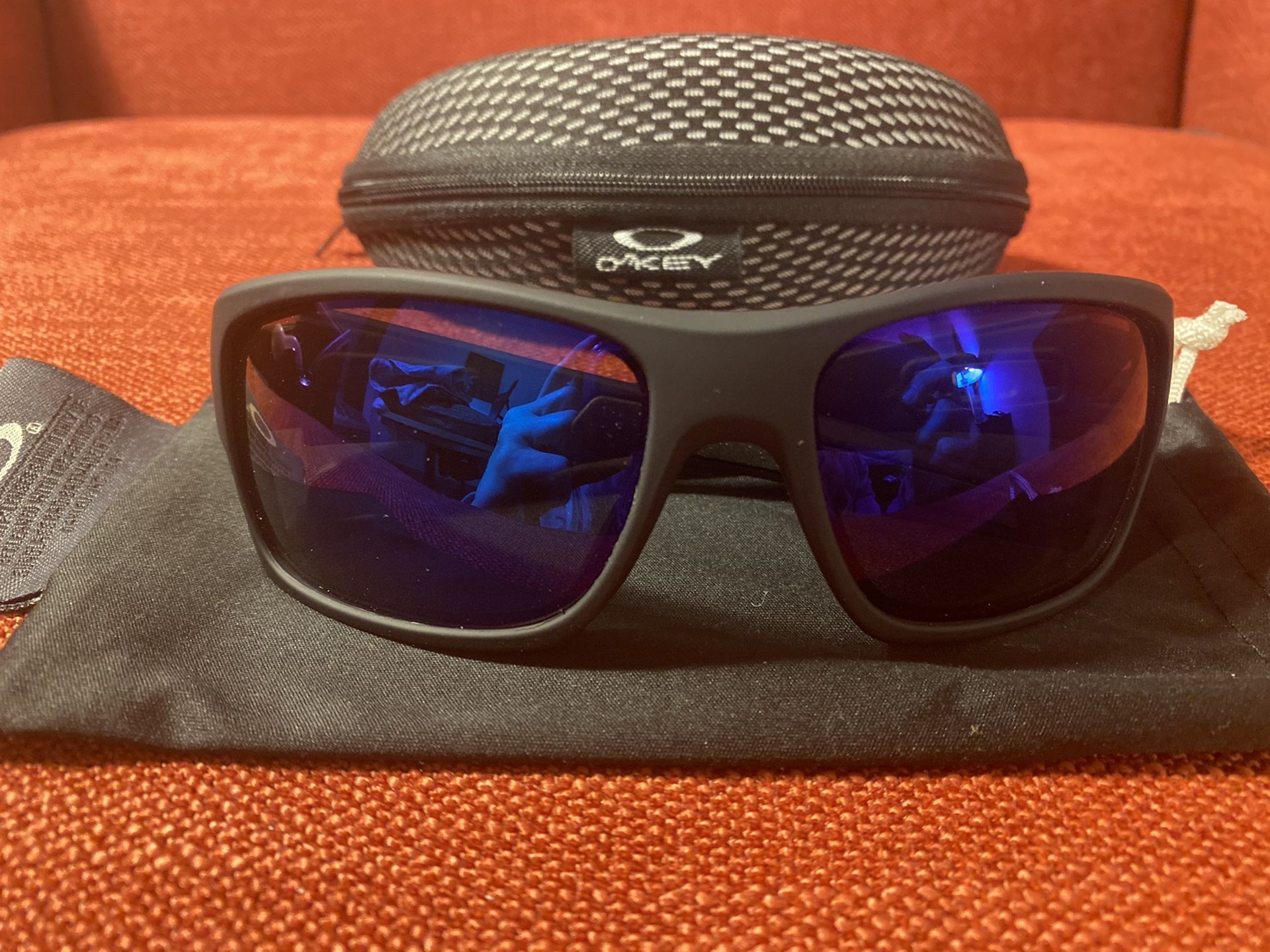 OAKLEY DROP POINT- Matte Black