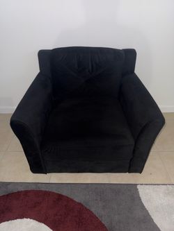 Lifestyle Solutions Taryn Club Chair, Black Fabric