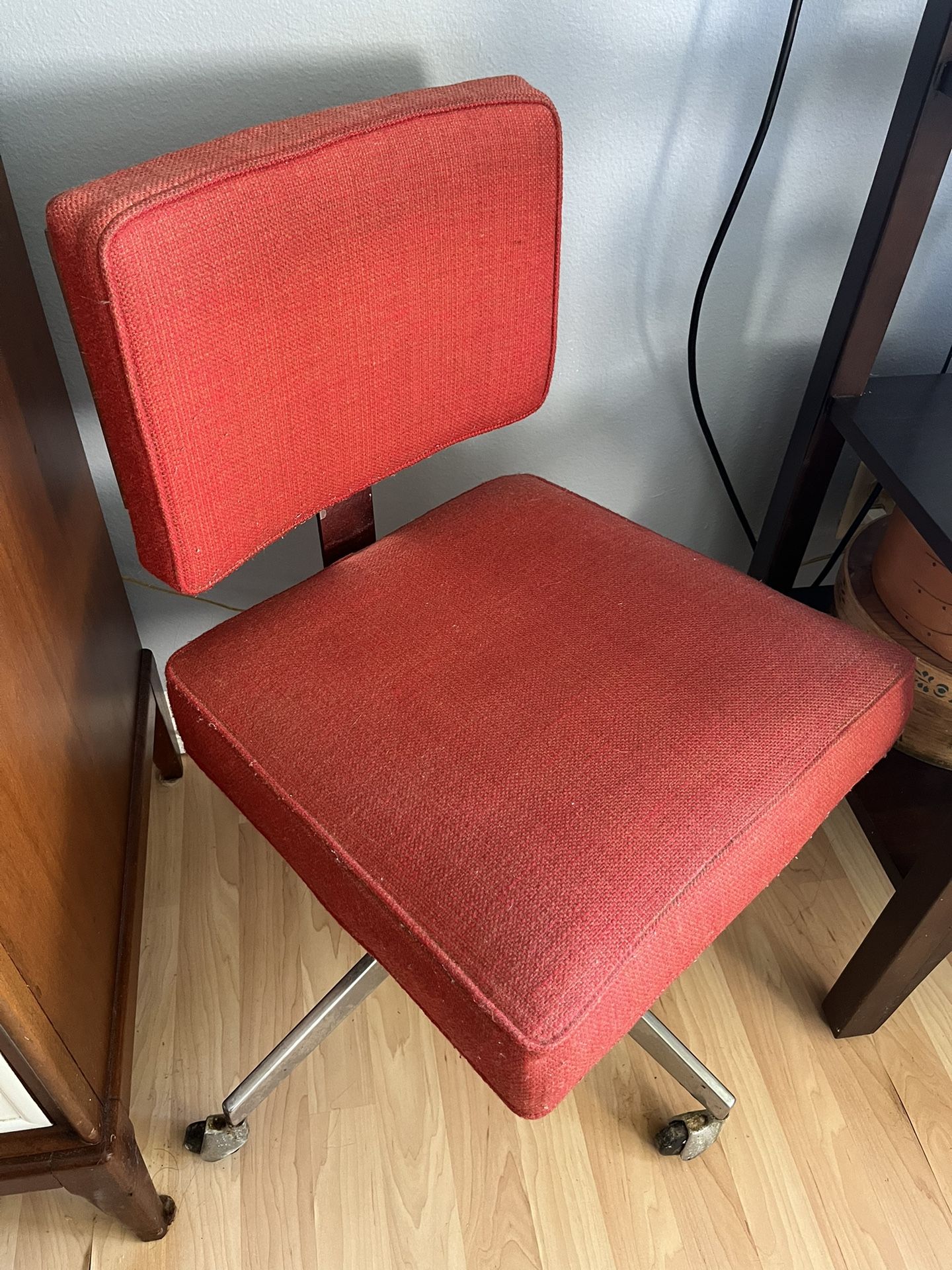 Vintage Mid Century MCM Red Fabric Swivel Chair