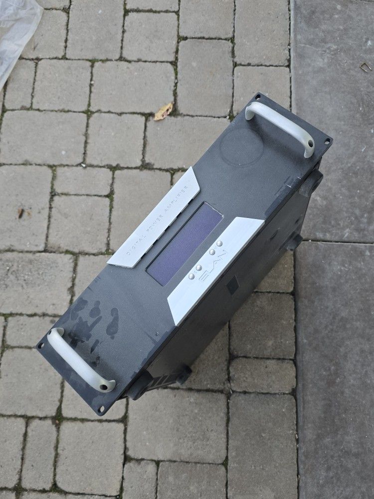 Elan D1200 / D1201 – 12-Channel Power Amplifier 