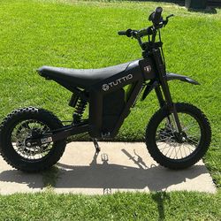Tuttio SE E moto
