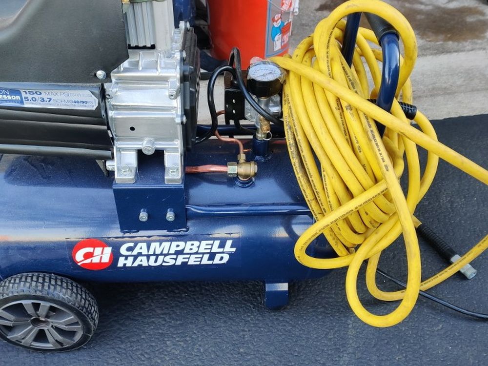 Like New Campbell Hausfeld 8 Gallon Oil Free Air Compressor 150 psi max