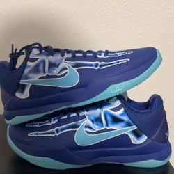Kobe 5 Proto “X-Ray” Size 10.5