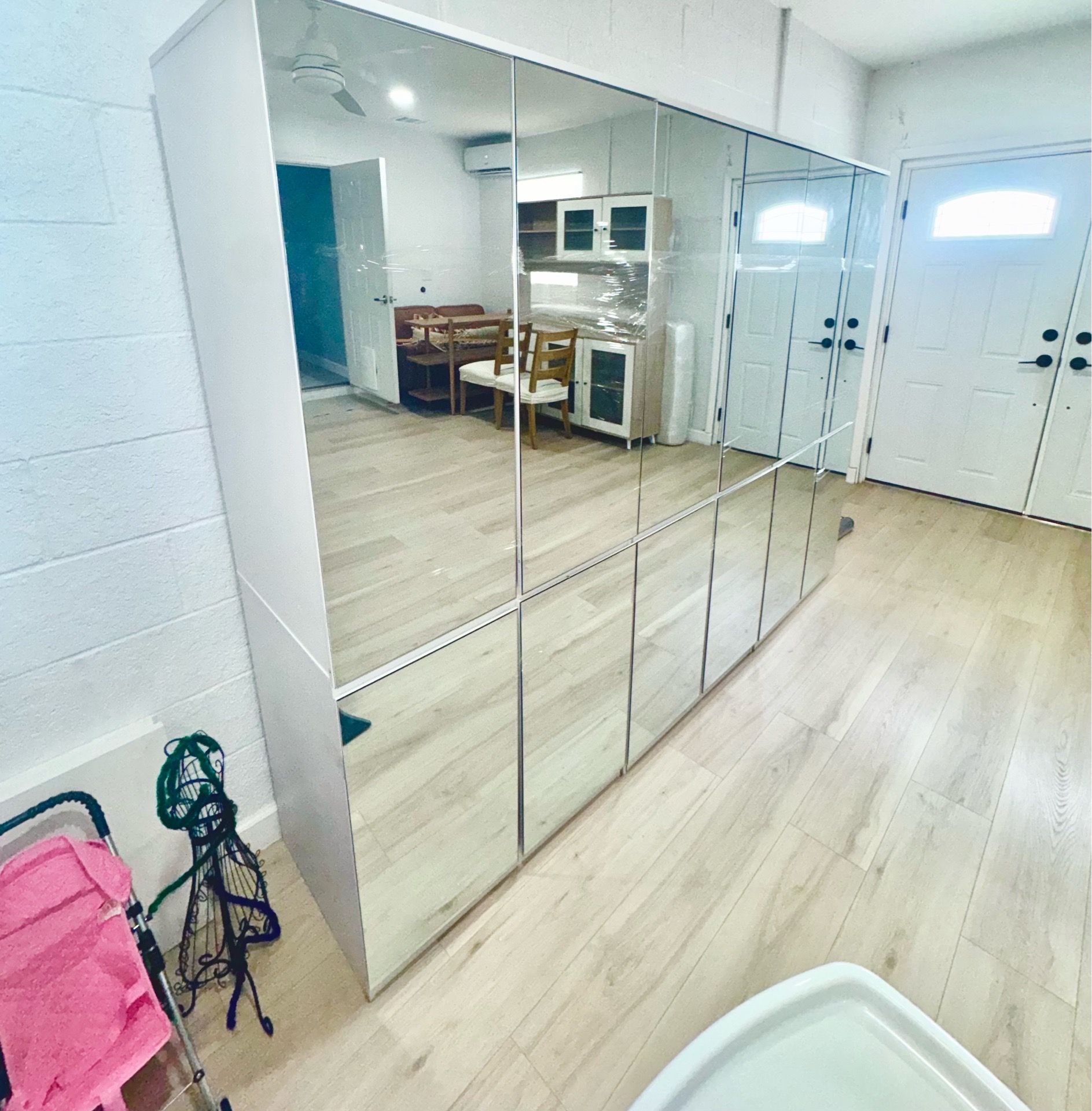 Large Modern Mirrored Wardrobe Closet – Excellent Condition