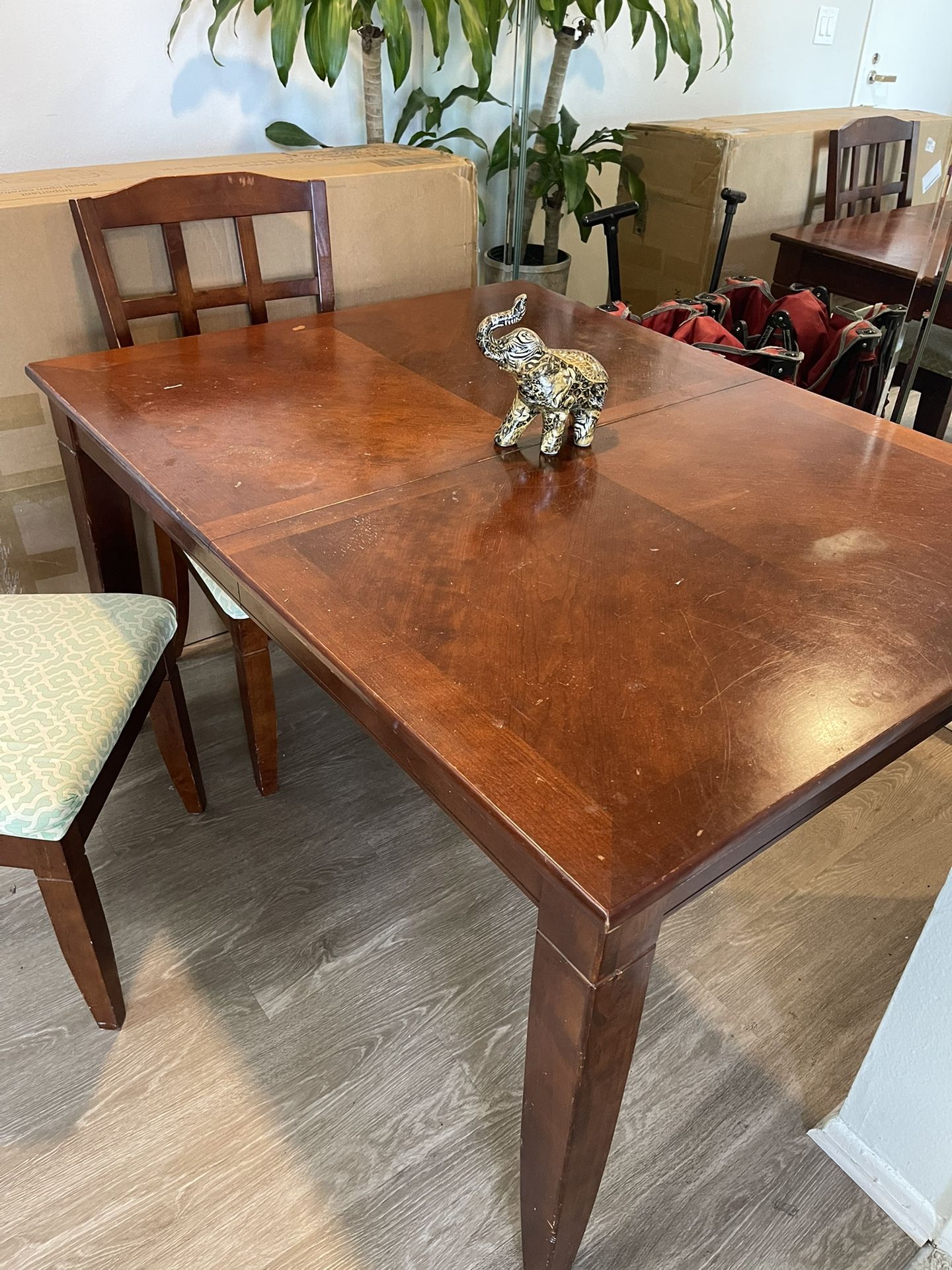 Dining Table Set