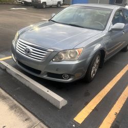 2010 Toyota Avalon