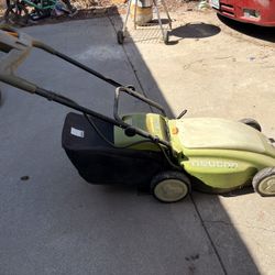 Lawn Mower/ Battery Operated 