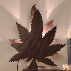 Handmade Metal Marijuana Leaf Lamp
