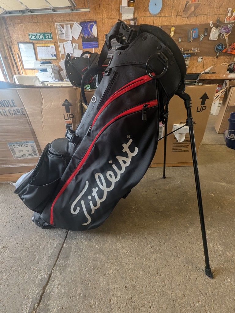Titleist Players 4&5 Golf Bags