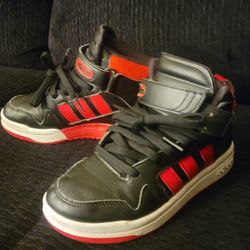 Kids ADIDAS 1Y EXCELLENT CONDITION 