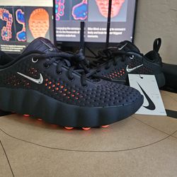 🔥 NIKE MIND 002
No es un tenis.  Es una mentalidad.
    Talla 7.5W