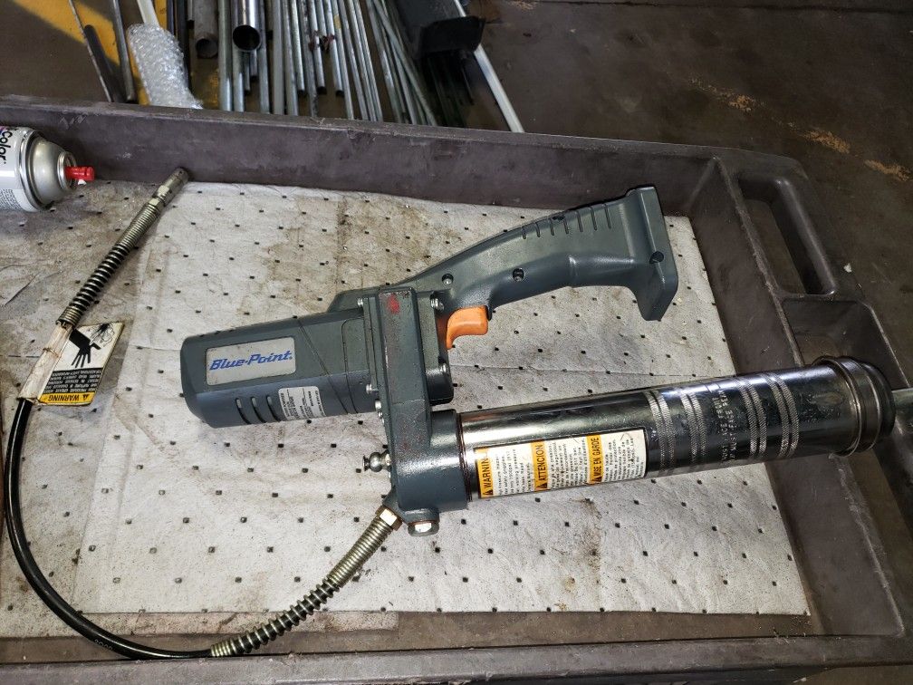 Blue point battery grease gun