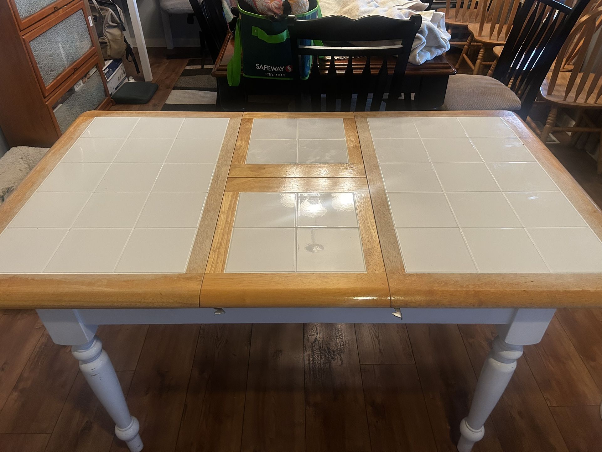 Kitchen Table - Expandable & 4 Chairs