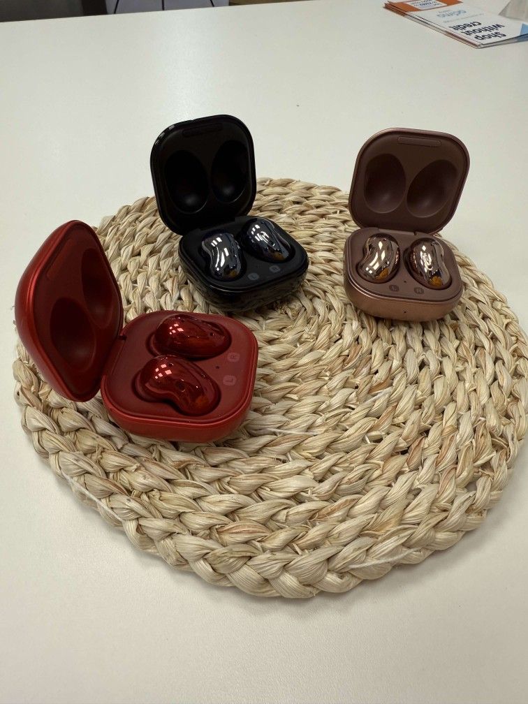 Samsung Galaxy Buds Live Bluetooth Headphones - Pay $5 today and the rest later!!