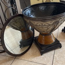 2 Side Table With Storage And  Mirrors Lids 