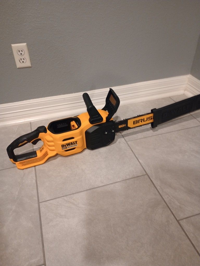 DeWalt 60v Chainsaw 