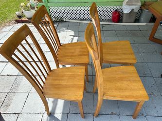 Set of 4 chairs