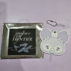 NMIXX MIXXFFY Secret Mini Picket Keyring Lily Lilangi

KPOP