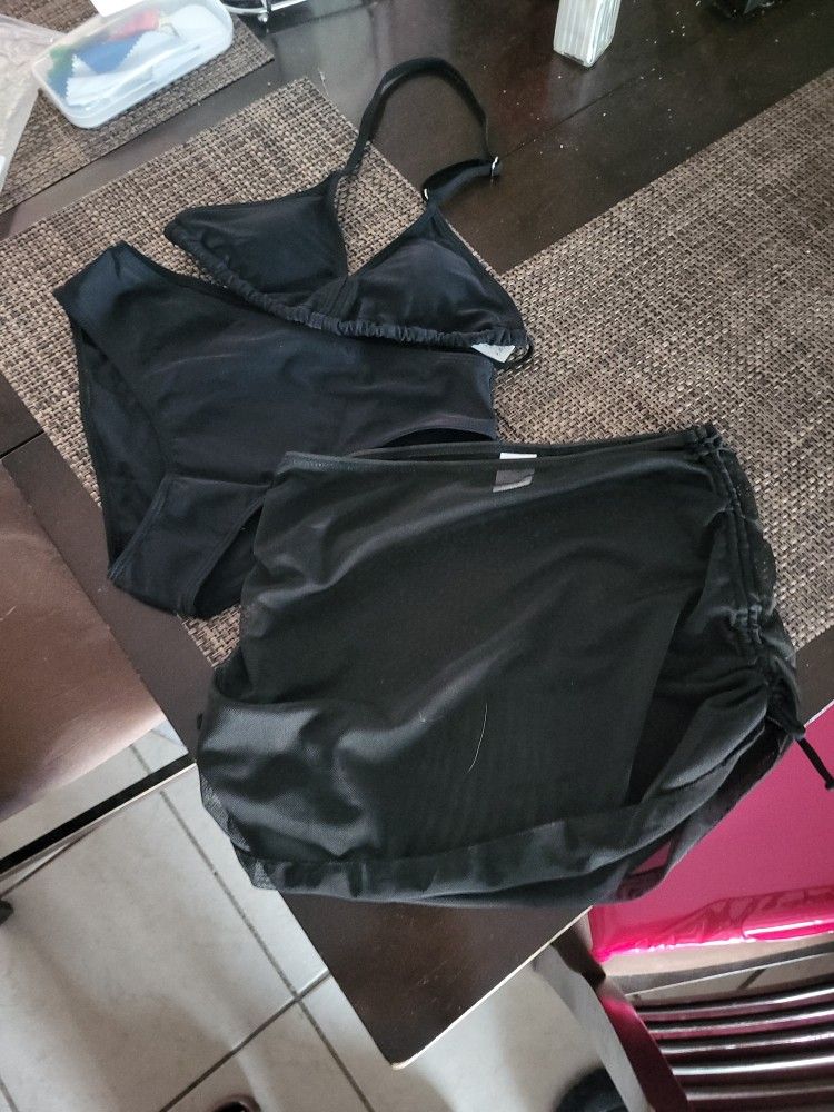 SPLIT BIKINI HALTER NECK