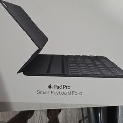 iPad Pro Smart Keyboard Folio
